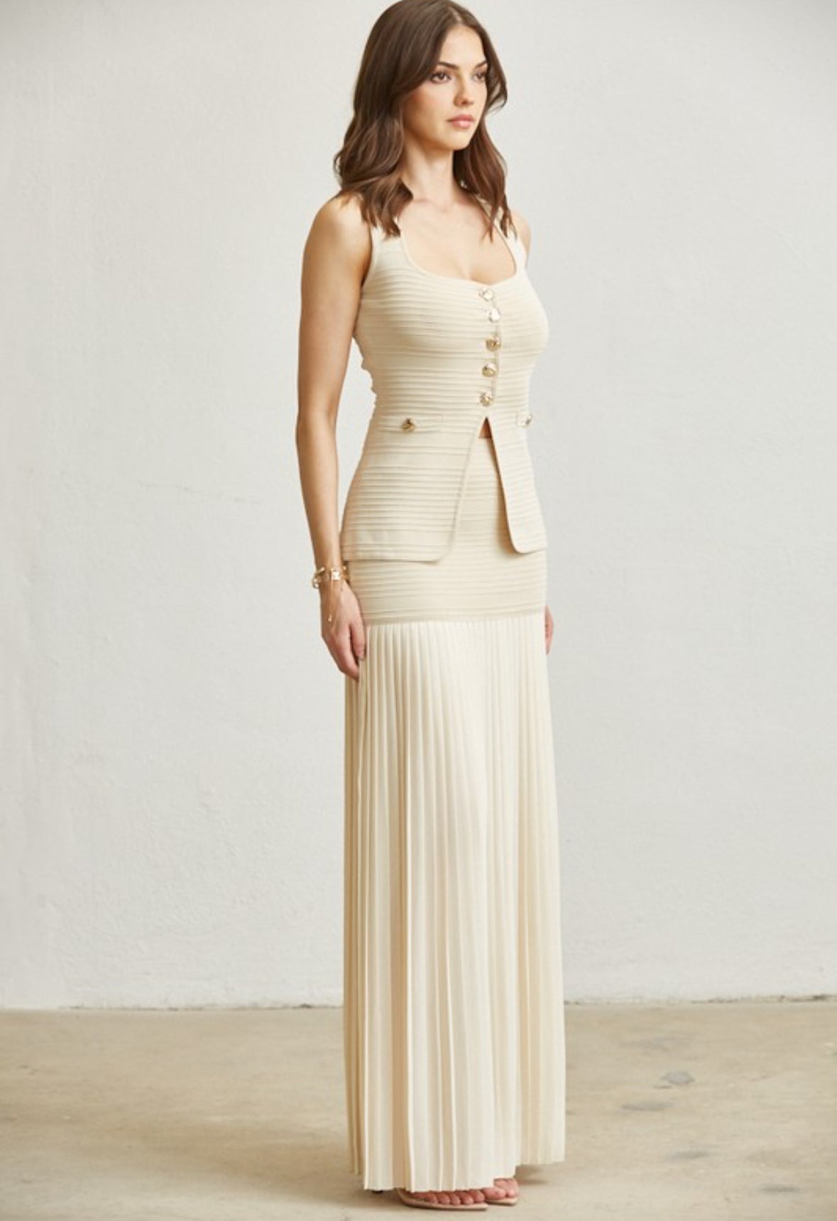 Ribbed Skirt Set                  Premium Collection