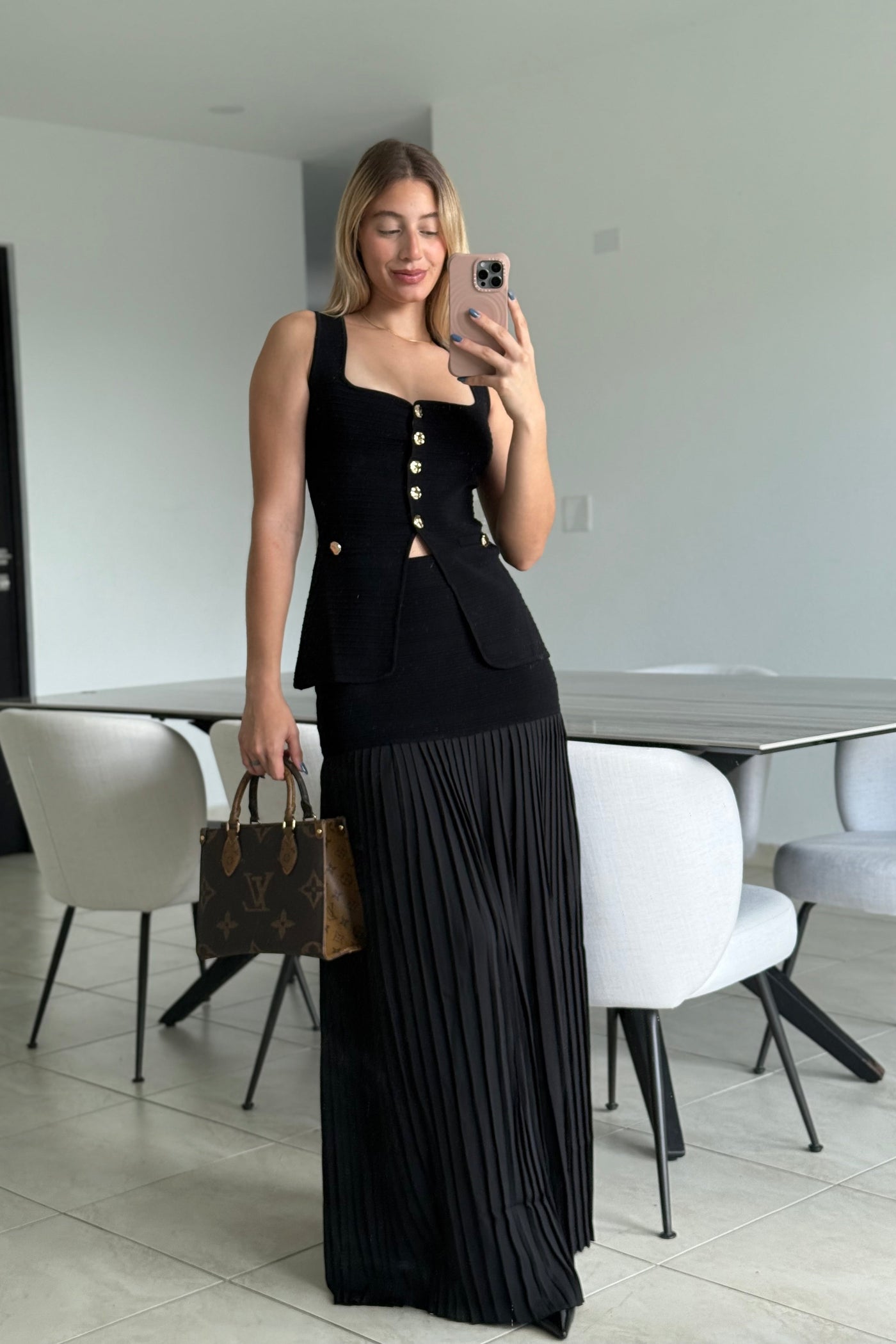 Ribbed Skirt Set                  Premium Collection