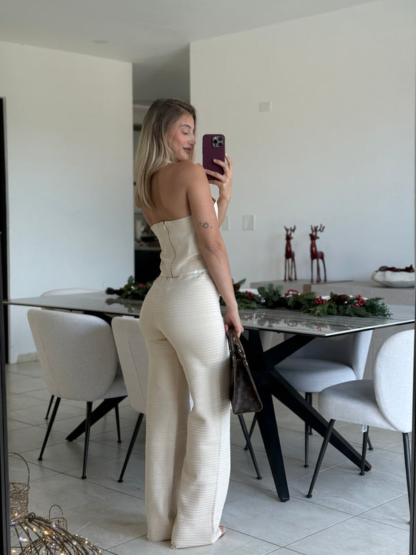 Ribbed Pant Set                    PREMIUM COLLECTION