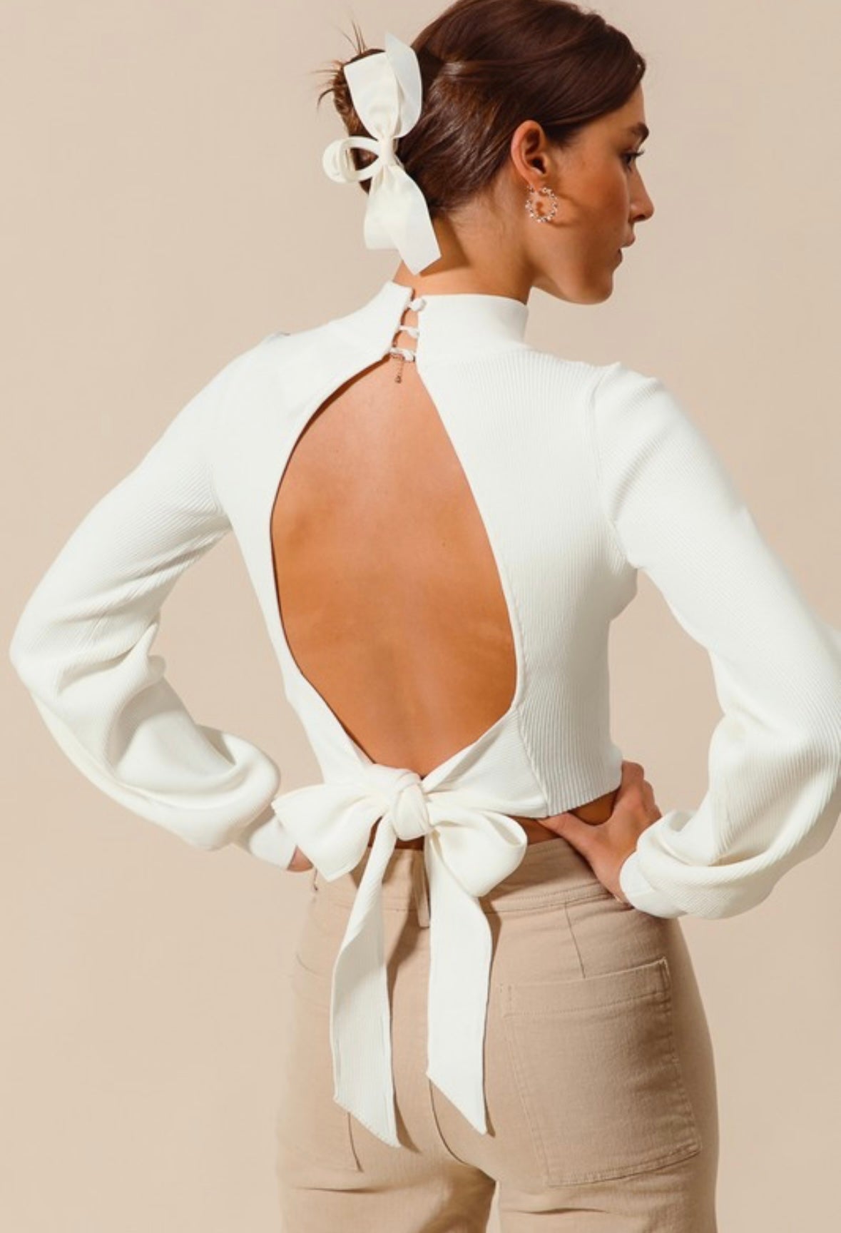 Open Back Sweater PREODER 10/10/24 Aprox