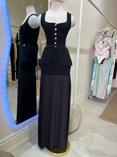 Ribbed Skirt Set                  Premium Collection