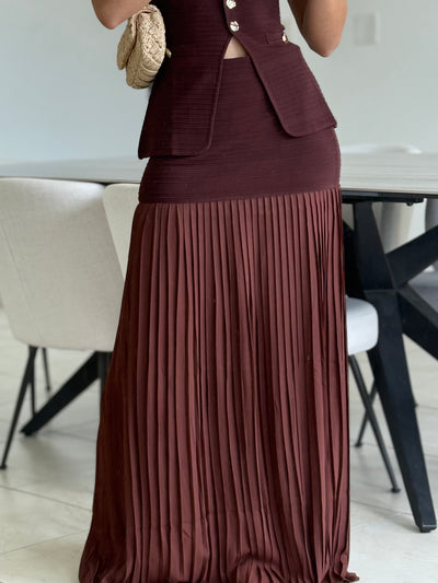 Ribbed Skirt Set                     Premium Collection