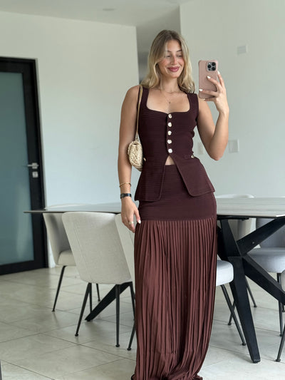 Ribbed Skirt Set                     Premium Collection