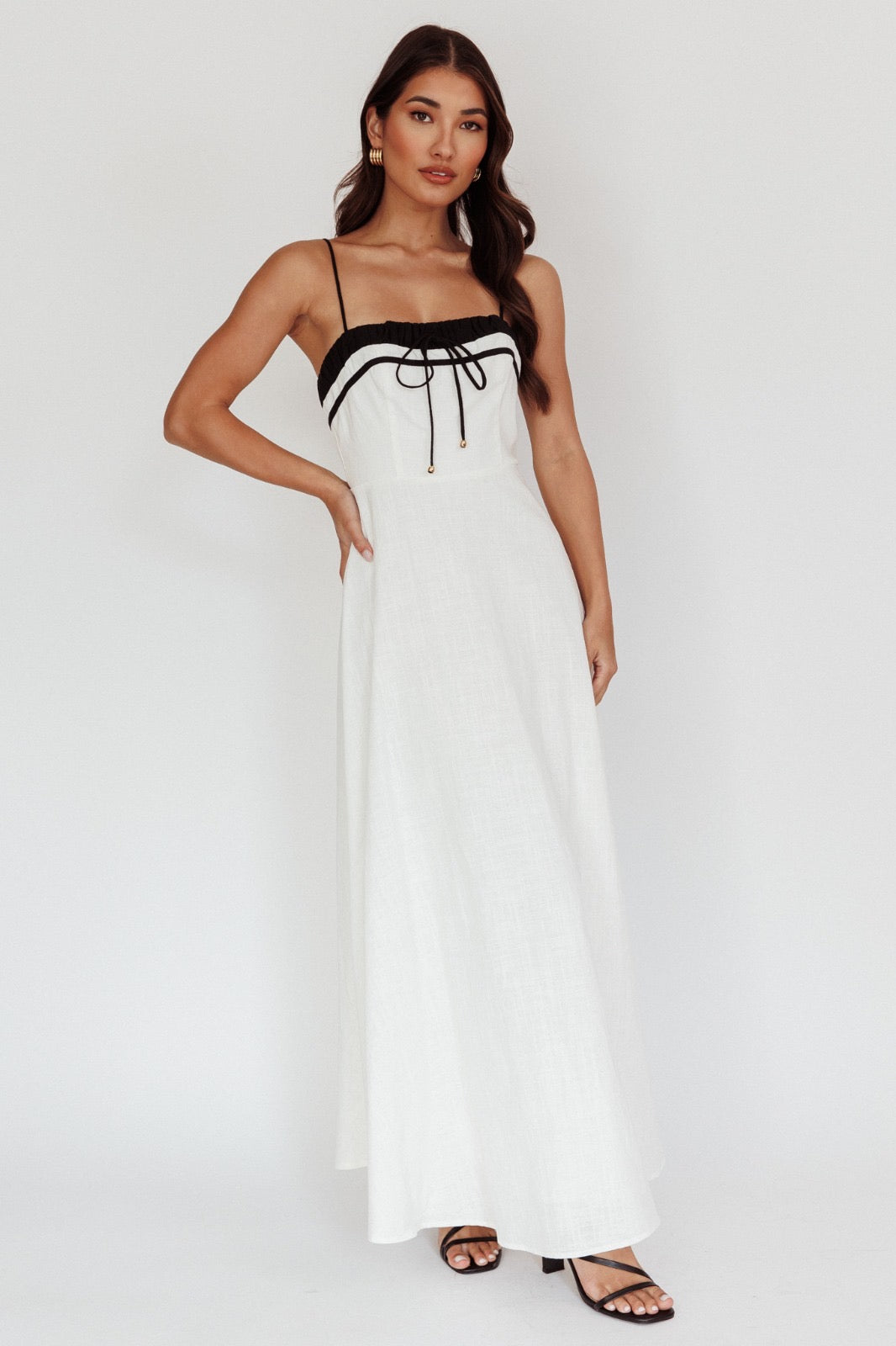 Contrast Trim Maxi Dress