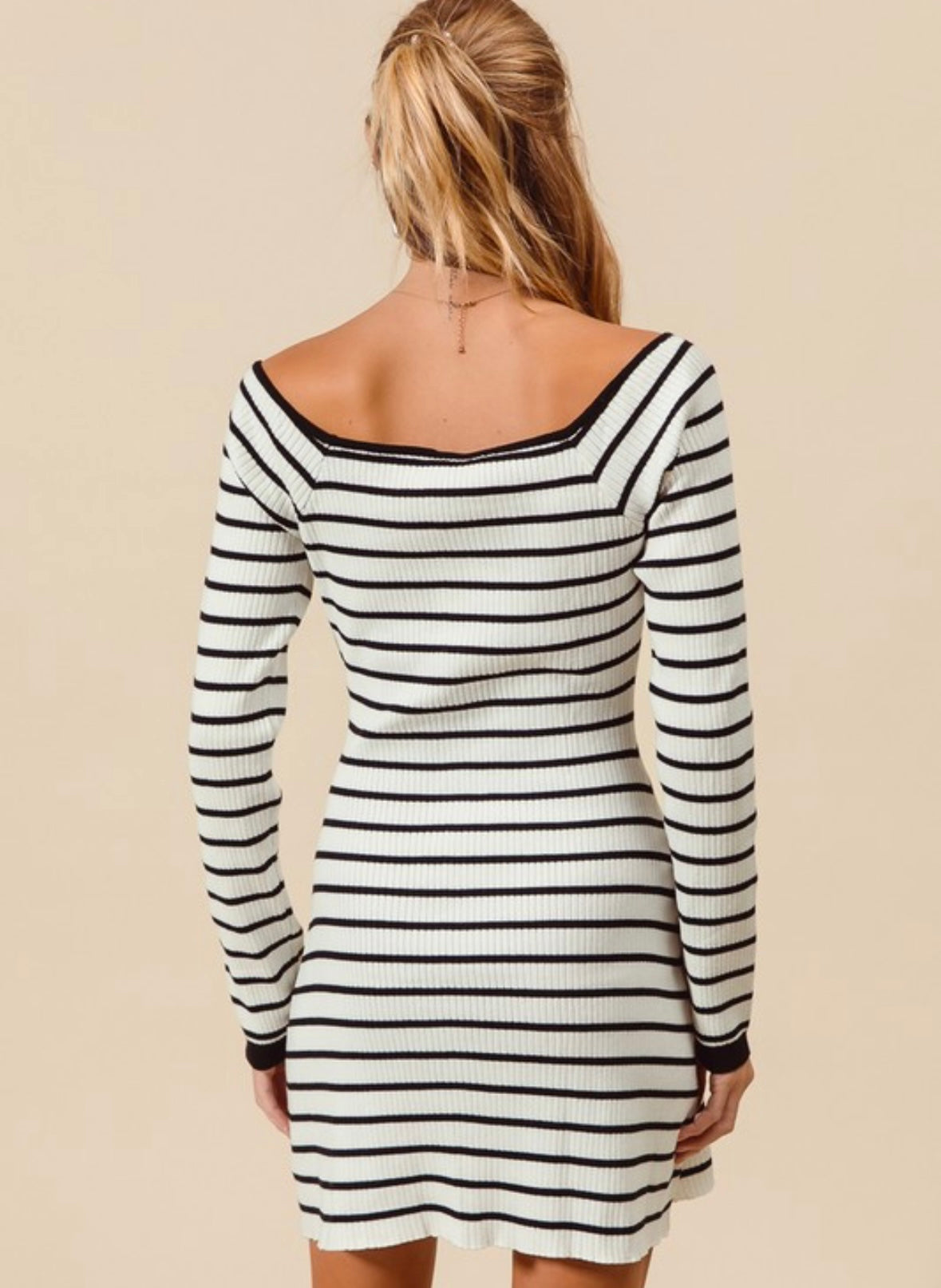 IVORY & BLACK BUTTONED DRESS PREORDER 11/12/24 Aprox