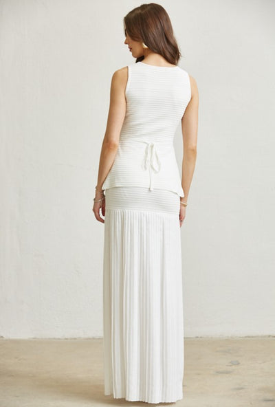Ribbed Skirt Set                  Premium Collection